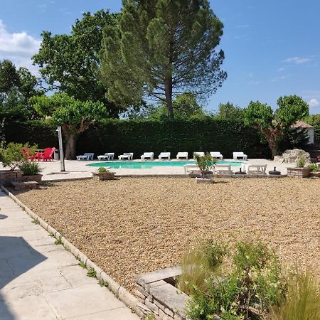 Gites et studios les cigales à Grospierres, piscine partagée, studio murier 2 personnes Esterno foto
