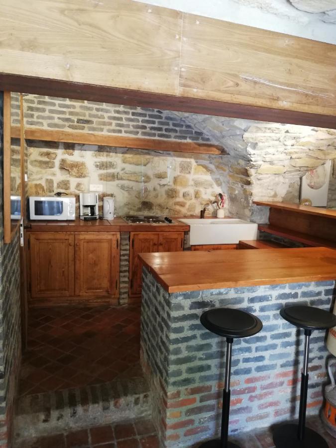 Gites et studios les cigales à Grospierres, piscine partagée, studio murier 2 personnes Esterno foto
